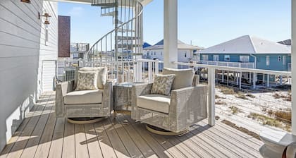 Private Pool Rooftop Deck w/ Panoramic Views It's A Shore Thang