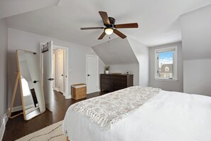 3 bedrooms, desk, free WiFi, bed sheets