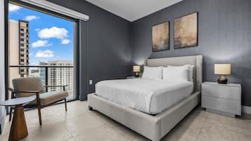 Apartamento, 1 quarto | Cortinas blackout, quartos à prova de som, ferros/tábuas de passar roupa