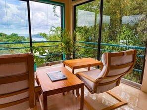 Interior - Serenity of Nature - Tiny Home in Manuel Antonio (Quepos)