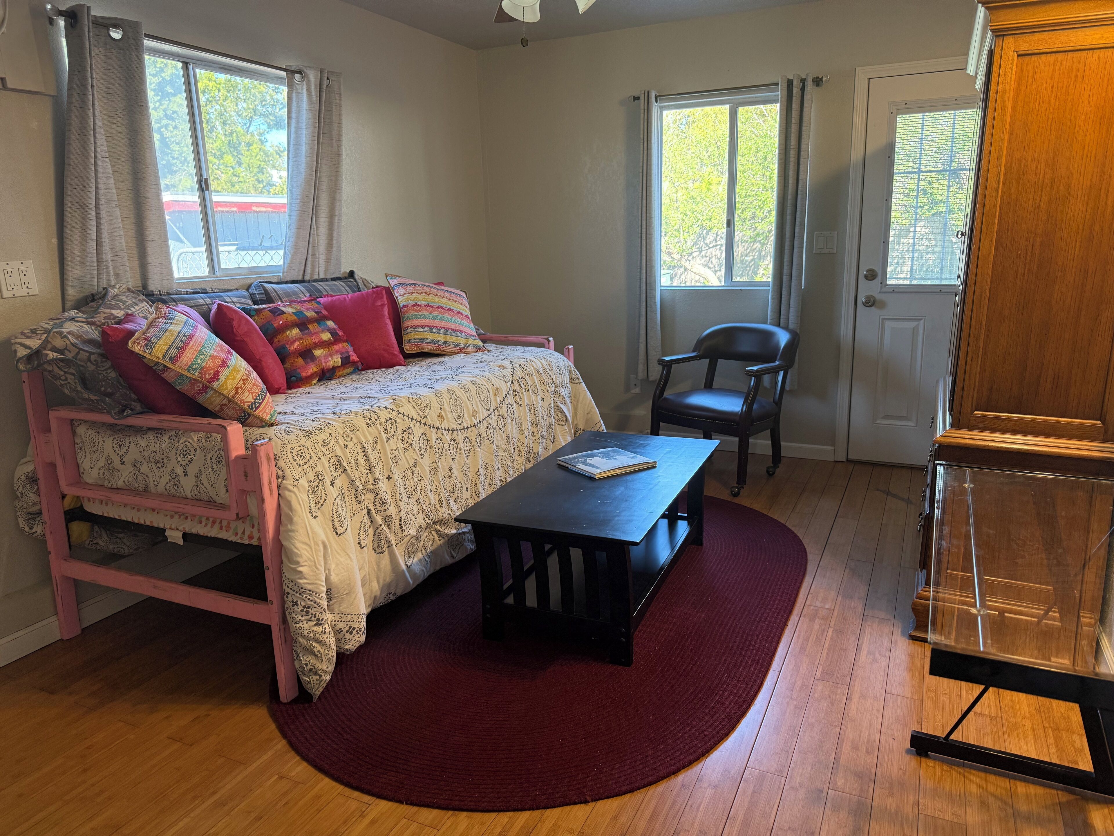 1 غرفة نوم وواي فاي وملاءات أسرّة