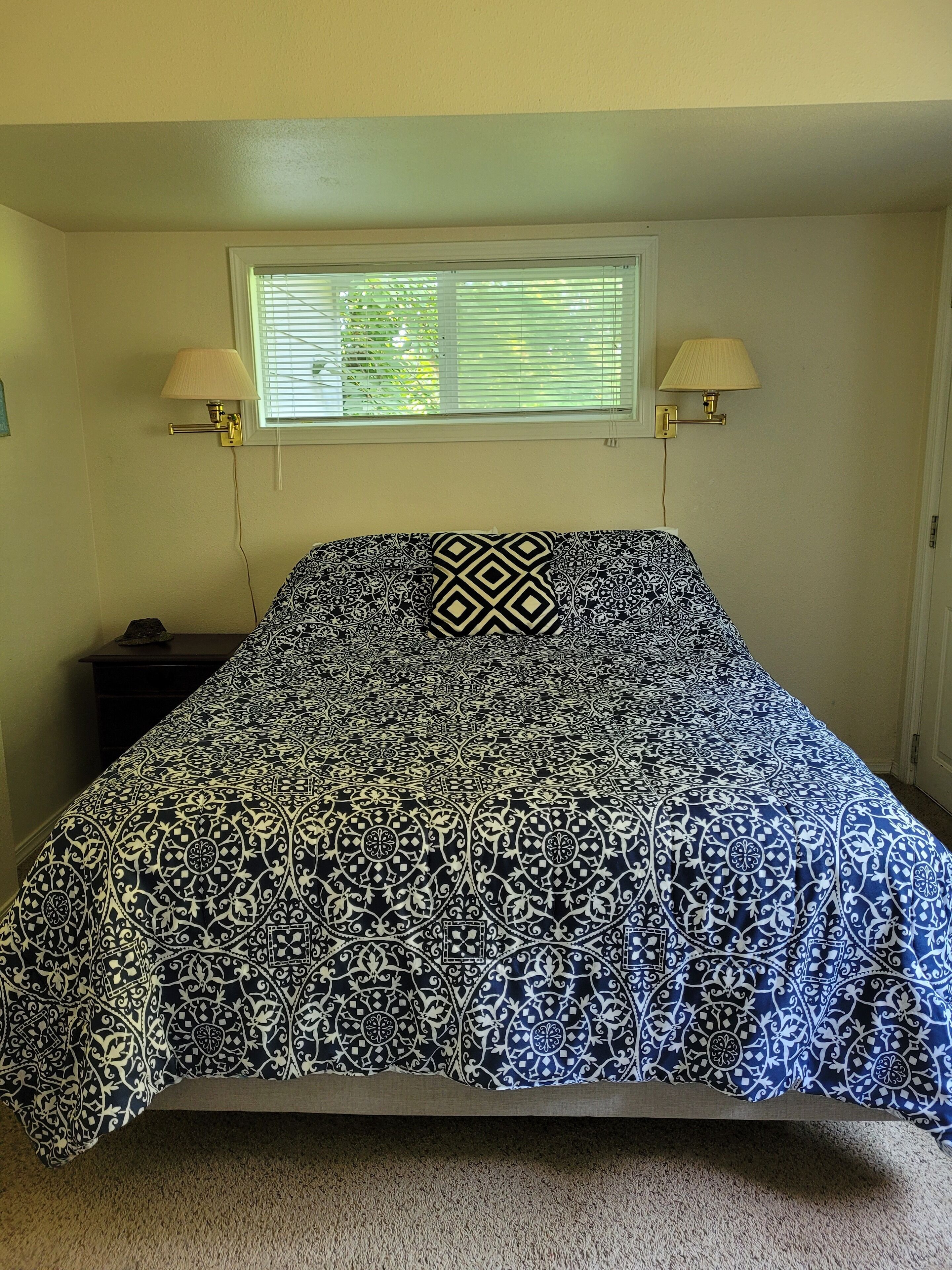 3 bedrooms, desk, free WiFi, bed sheets