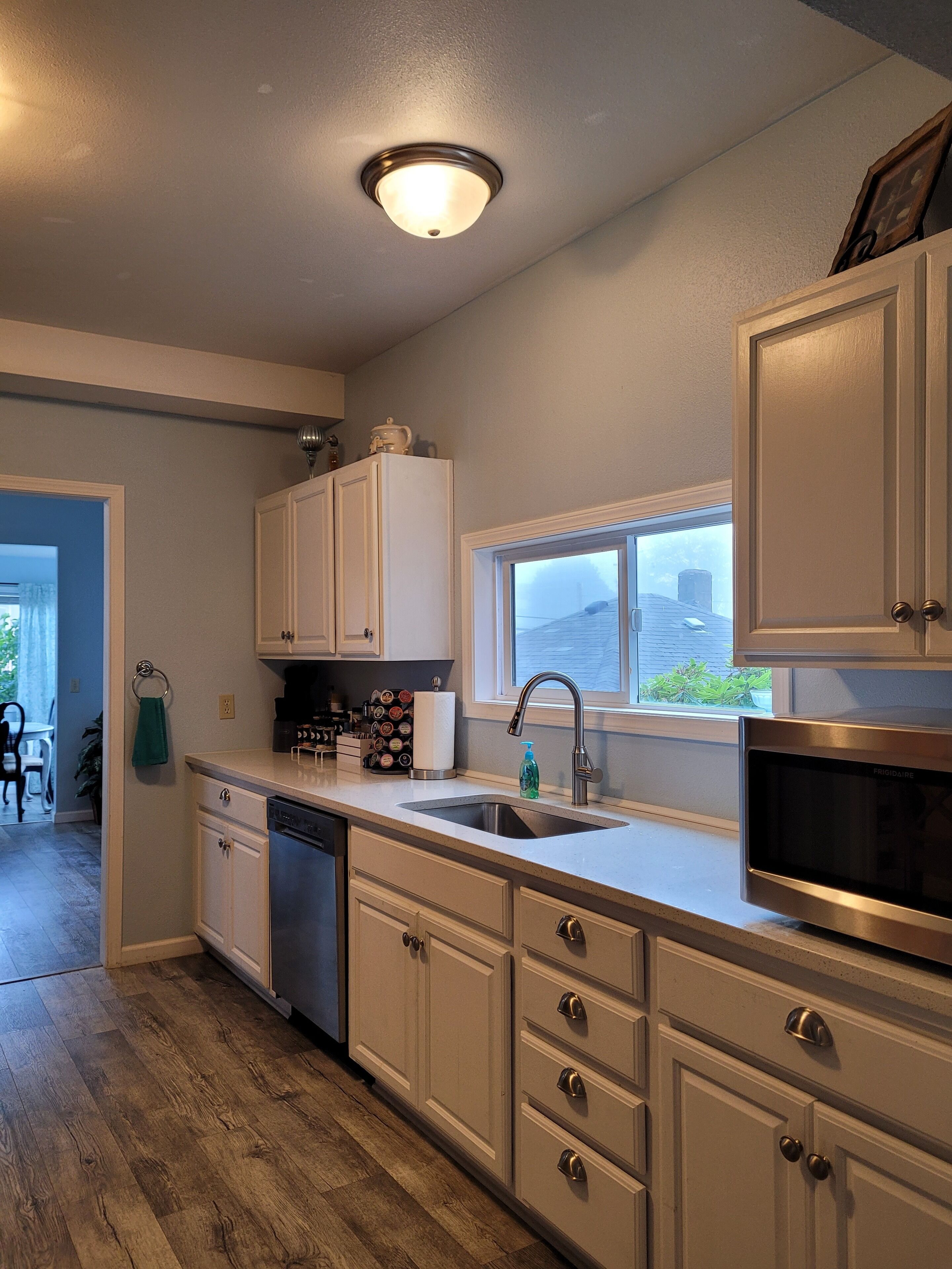 冰箱、微波炉、烤箱、炉灶