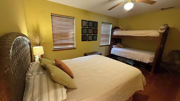 3 bedrooms, WiFi, bed sheets