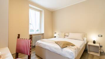 Desk, iron/ironing board