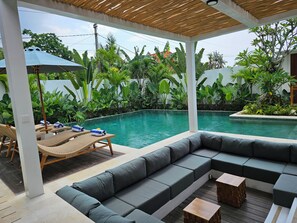 Terrace/patio - Exclusive West Bali 6-Person Villa - 60m2 Infinity Pool & Ocean-Side Luxury (Jembrana.)