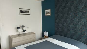 3 bedrooms, iron/ironing board, WiFi