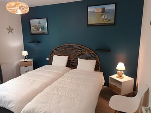 3 bedrooms, iron/ironing board, WiFi - Le Saule – Holiday Home on Oléron Island, 700 m from Town, Near Beaches (Saint-Pierre-d'Oléron)