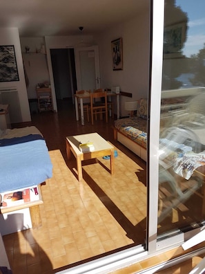 1 chambre, fer et planche à repasser, Wi-Fi gratuit