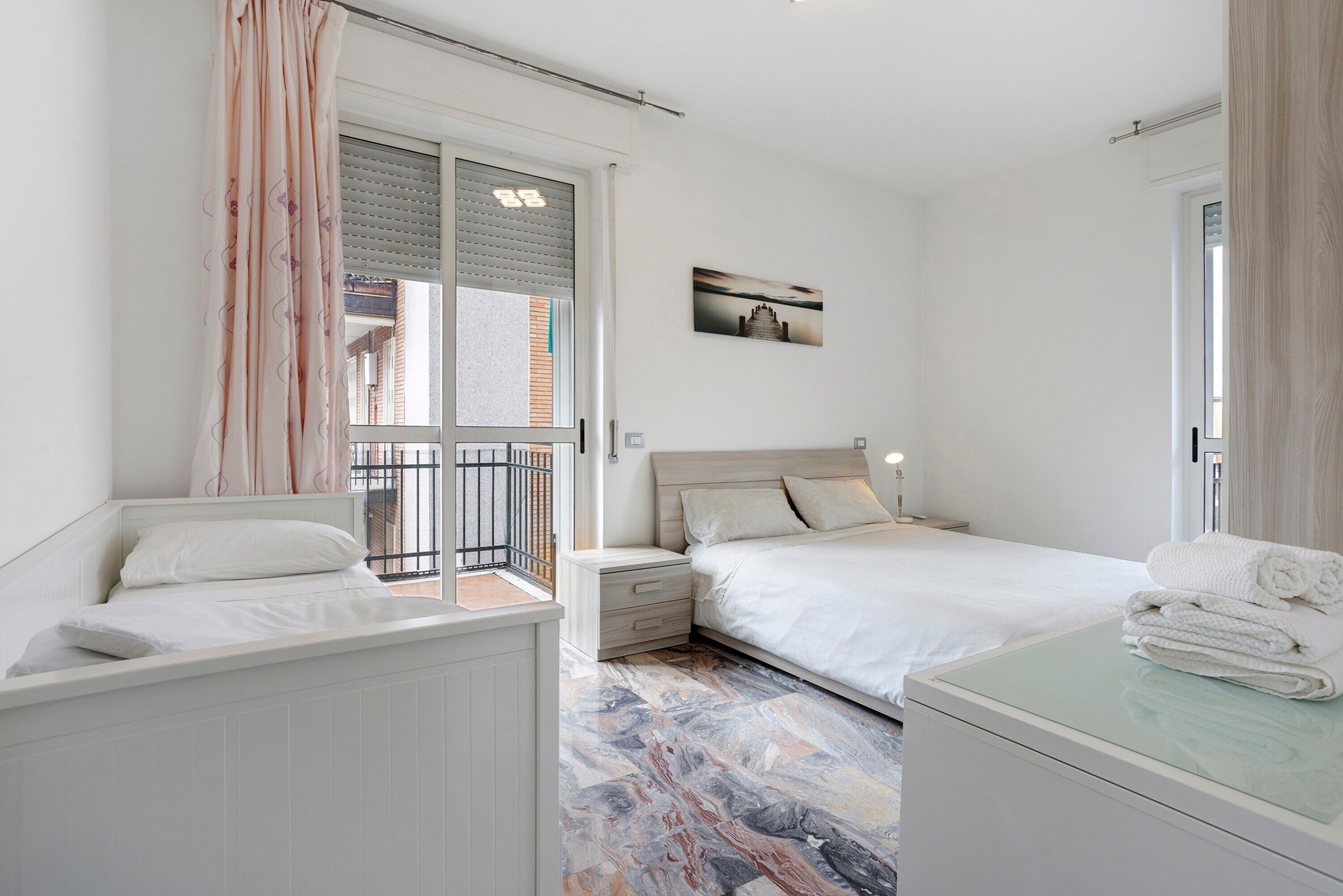 3 camere, Wi-Fi, lenzuola