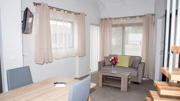 House | 2 bedrooms, Internet