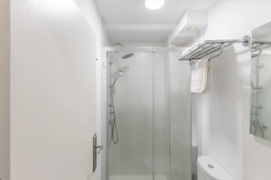 Bathroom - TeXeda Room Suites 5 - Rest in the heart of Tejeda (Tejeda)
