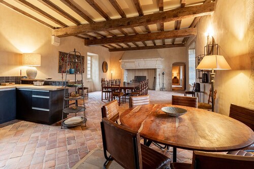 Gîte au 1er étage du Château des Ducs de Mortemart