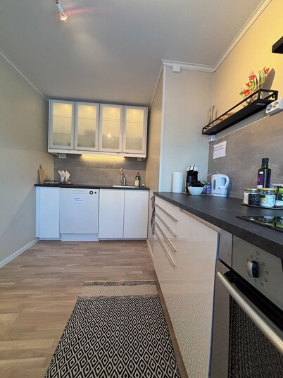 Spacious and central 3-bedroom apartment in a semi-detached house