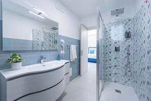 豪華雙人房, 城市景觀 | 浴室 | 免費盥洗用品、肥皂、洗髮精、衛生紙