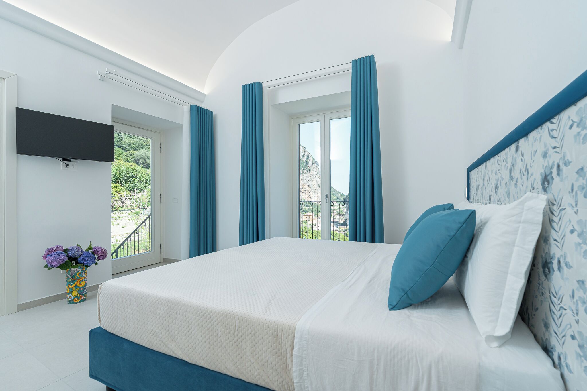 Deluxe Double Room, City View | Blackout curtains, iron/ironing board, free WiFi