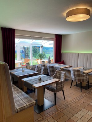 Dining - 5 star vacation apartment with indoor pool and wellness area use (Braunlage)