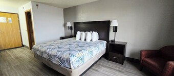 Cozy 1 King bedroom hotel in beautiful Stuart