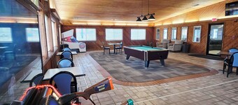 Cozy 1 King bedroom hotel in beautiful Stuart