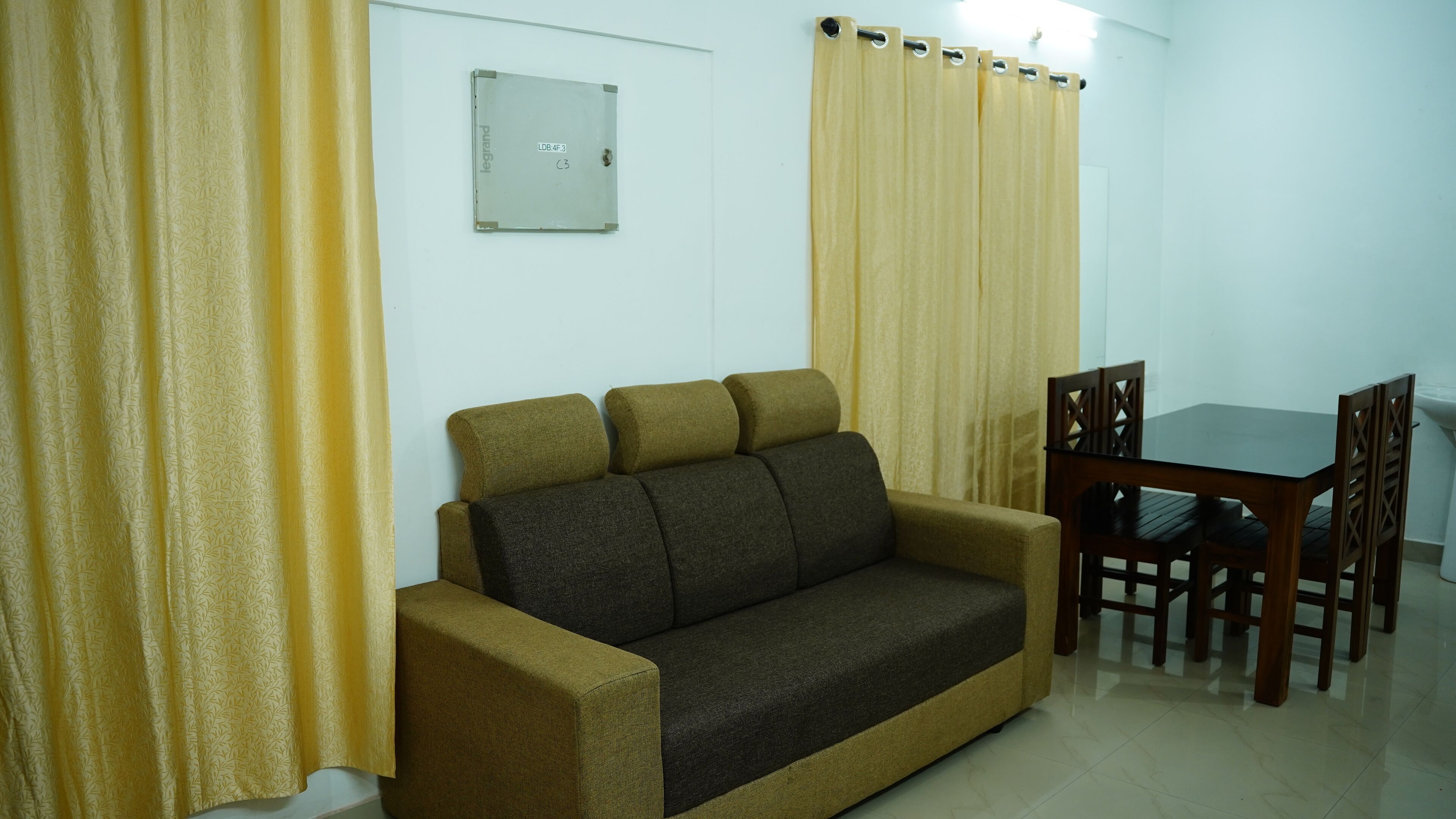 Desk, laptop workspace, free WiFi