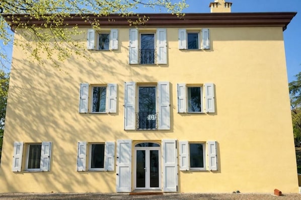 Exterior - Antico Podere San Luca (Bologna)