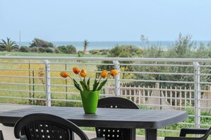 Comfort Apartment | Terrace/patio - Villa Rosy (Butera)