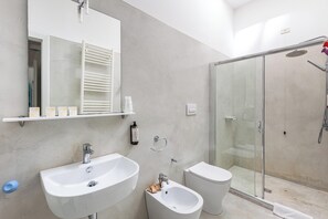 Haartrockner, Handtücher