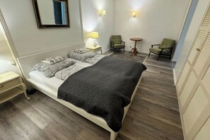 1 chambre, fer et planche à repasser, Wi-Fi, draps fournis