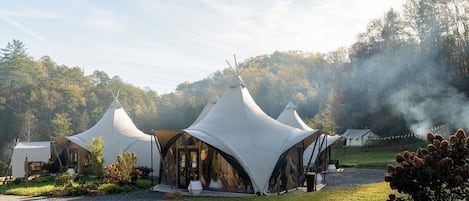 Signature Tent, Park View | Exterior