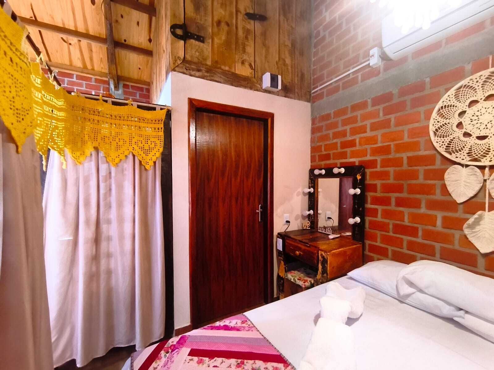 Ferros/tábuas de passar roupa, Wi-Fi de cortesia, roupa de cama