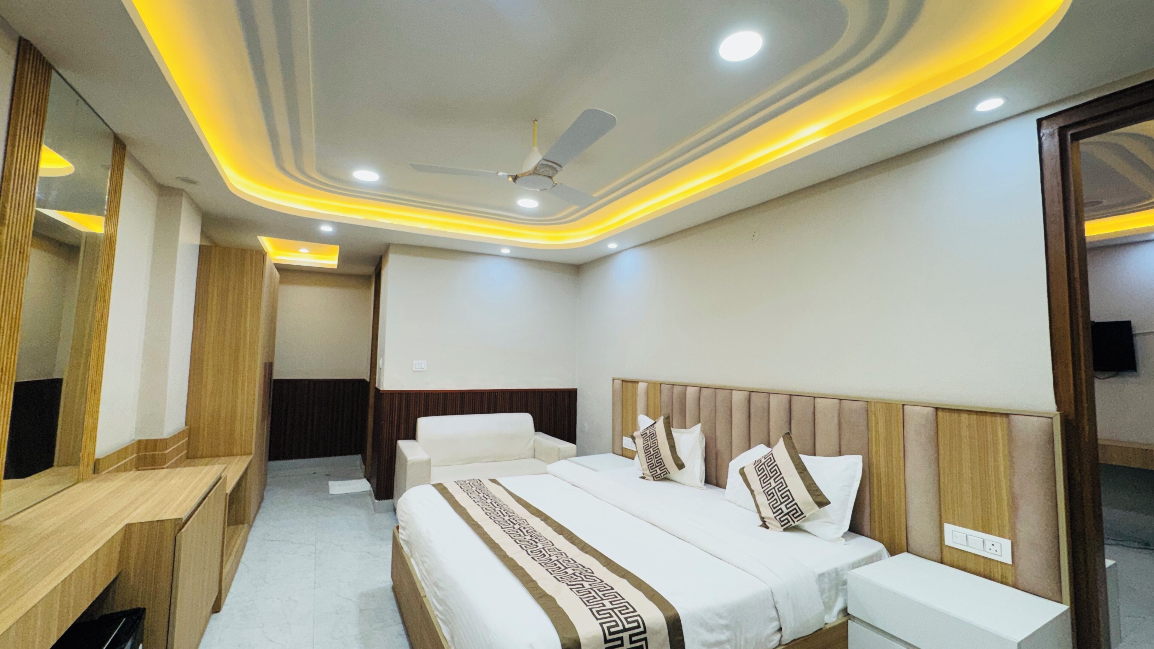 Sistema de insonorización, wifi gratis y acceso para silla de ruedas 