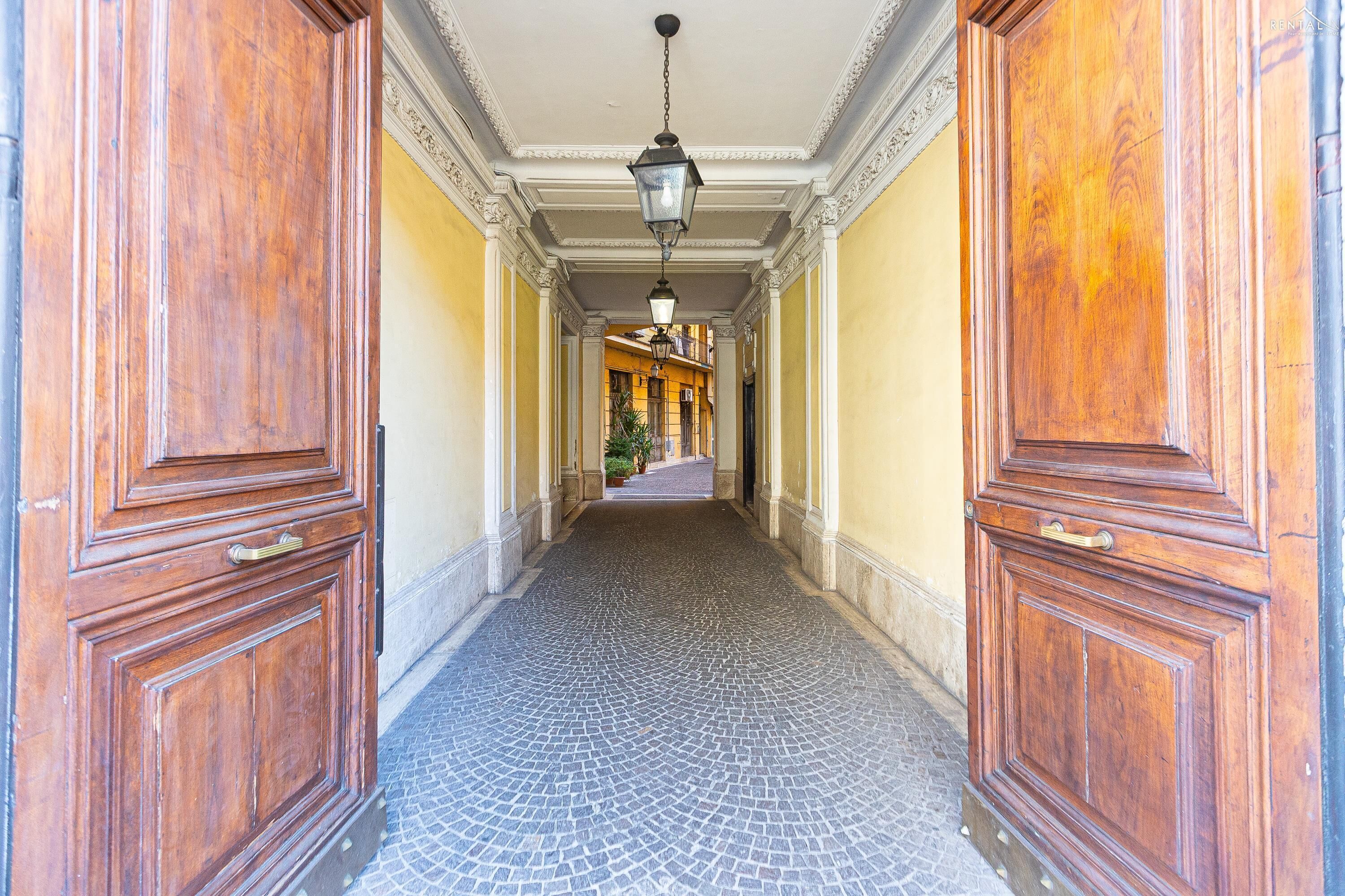 تفاصيل الفندق من الخارج