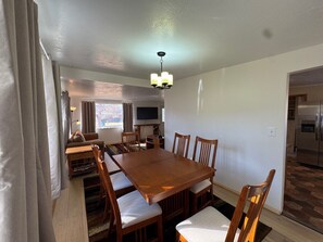 Dining - 3-bed, 2 bath, house in Moab with WiFi, AC and fenced yard, dog friendly (Moab)