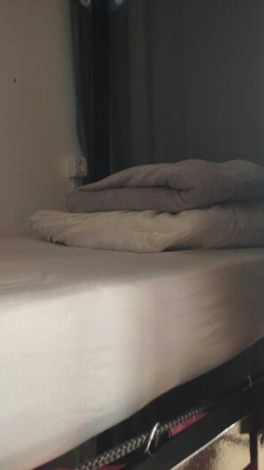 Cortines opaques i wifi gratuïta 