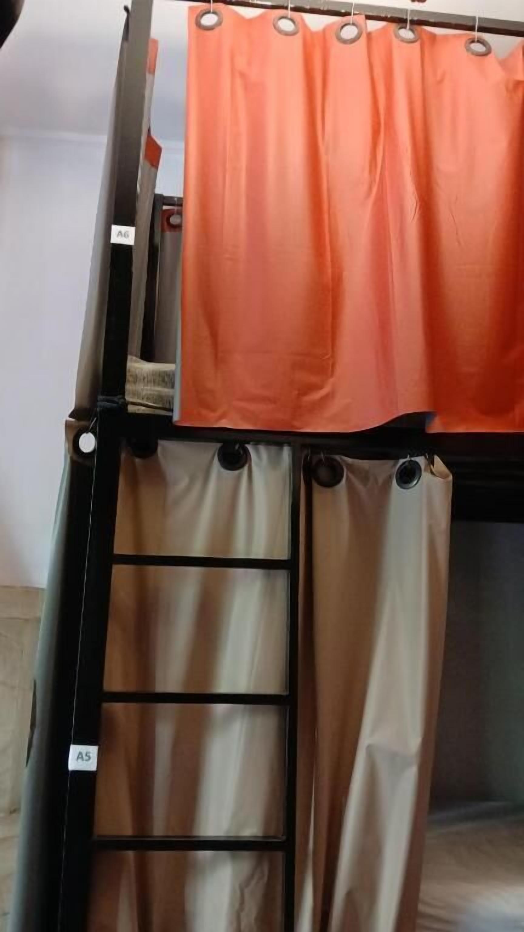 Blackout drapes, free WiFi