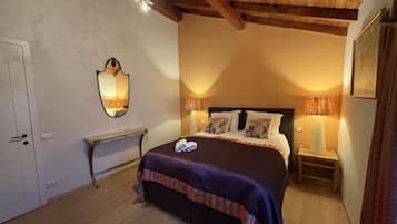 1 Schlafzimmer, Reisekinderbett