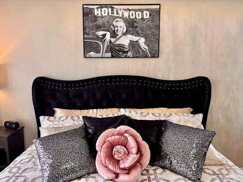 Retro Romance: James & Monroe
