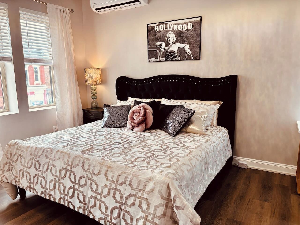 2 habitaciones, tabla de planchar con plancha y wifi gratis 