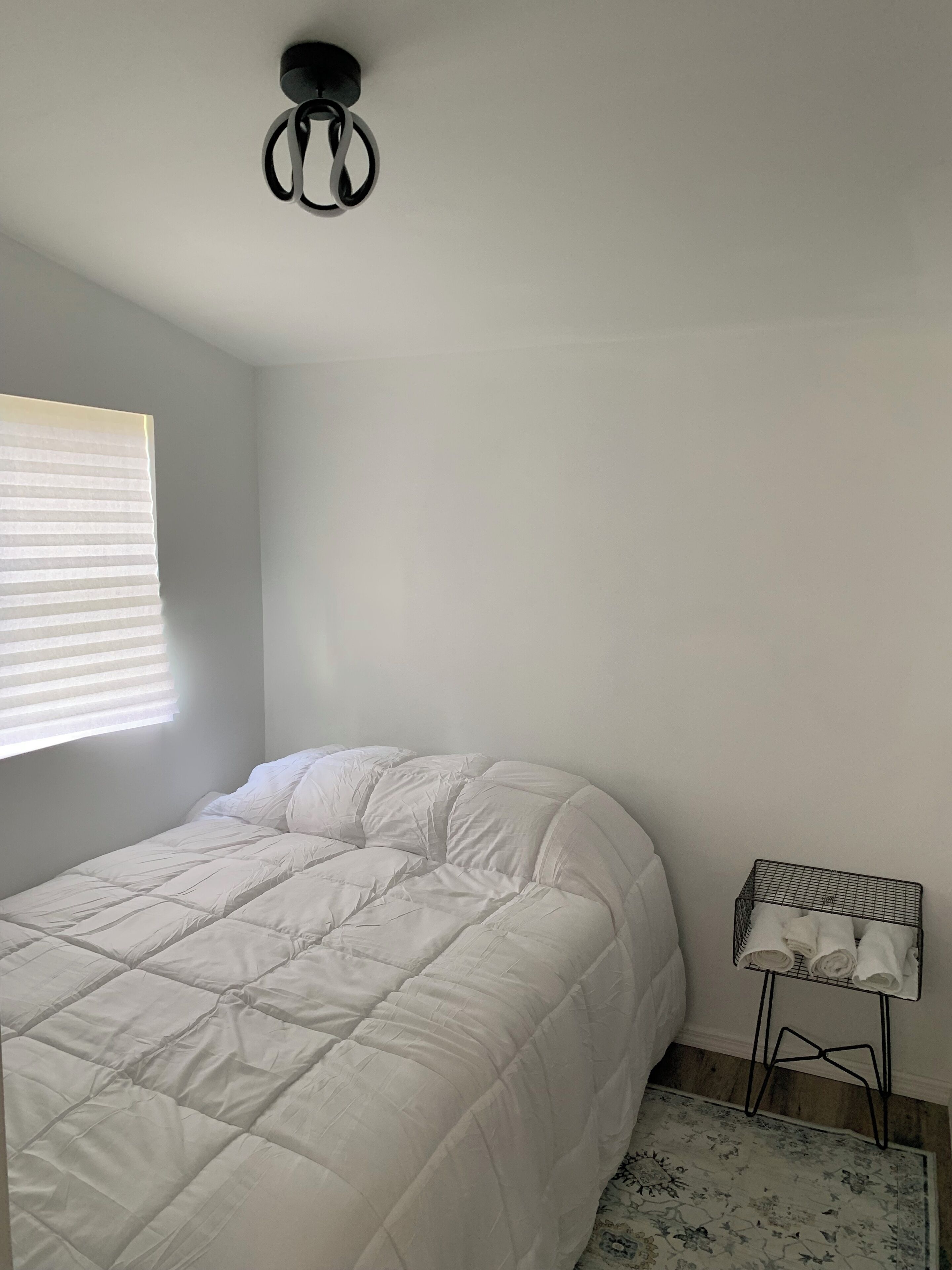 Strykejern/-brett, wi-fi og sengetøy