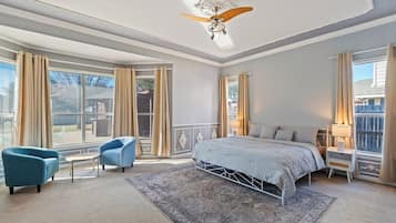 4 bedrooms, iron/ironing board, WiFi, bed sheets