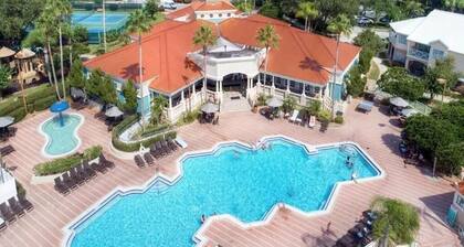 Beautiful fully furnished 2-bedroom condo that sleeps 8 at Orlando area resort