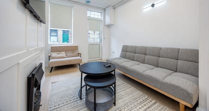 City Center 3BR House 10 min walk to Jameson Distillery