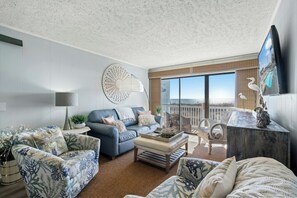 Smart TV - Kings View Villas C2- Oceanfront 1BR- Cherry Grove (North Myrtle Beach)