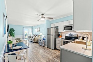 Fridge, microwave, oven, stovetop - Place at the Beach 3F - Near Beach-Pool (North Myrtle Beach)