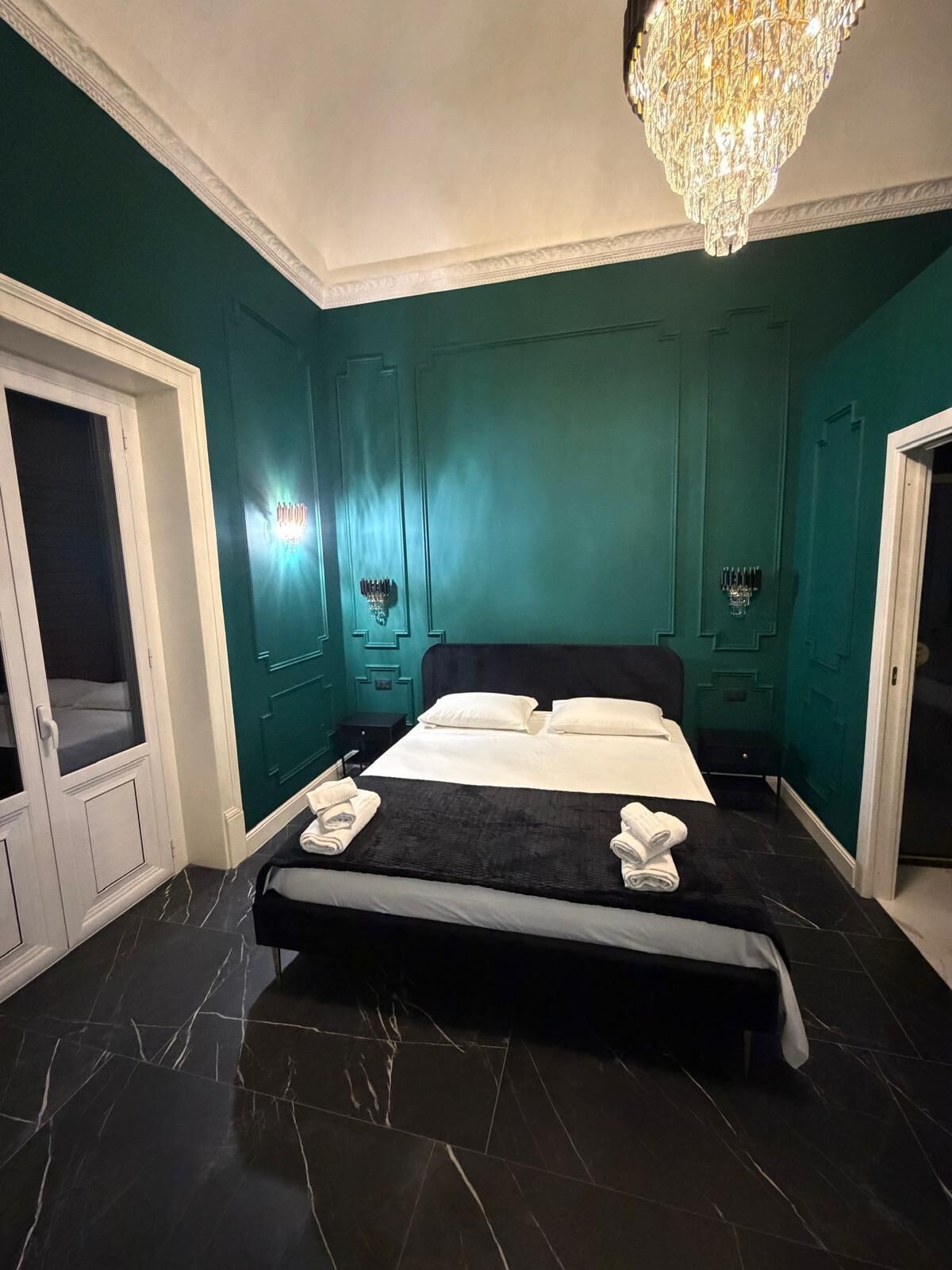 Luxury Double Room, Balcony | Laptop workspace, free WiFi