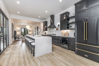 Stunning Family Friendly House in Dubuque, Iowa