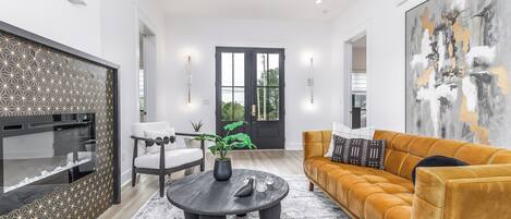 TV connectée, cheminée