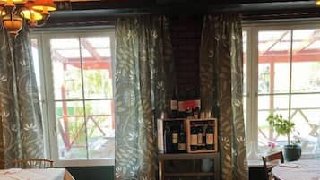 Basic dubbelrum | Restauranger