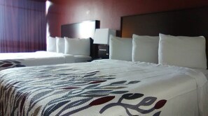 Rideaux occultants, chambres insonorisées, fer et planche à repasser