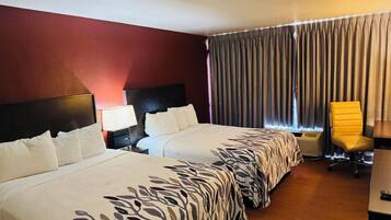 Eenvoudige tweepersoonskamer | Verduisterende gordijnen, geluiddichte muren